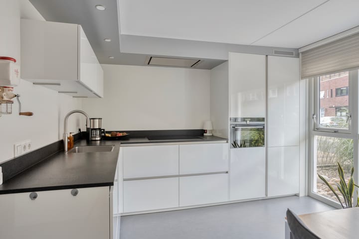 Tussenwoning te koop: Wessex 53, Hengelo