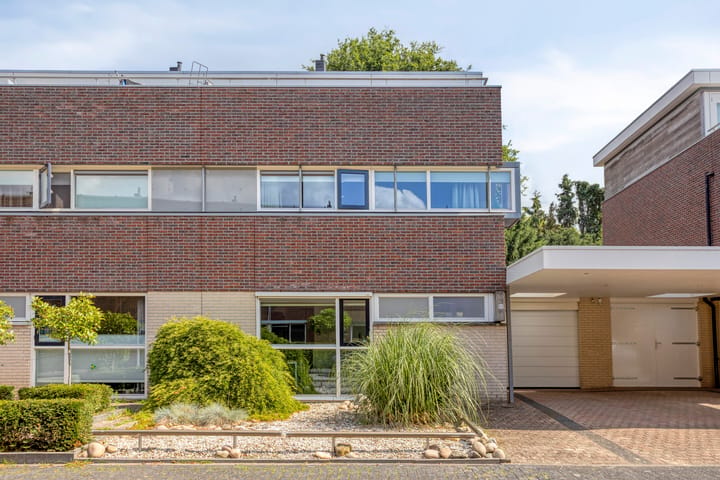 Tussenwoning te koop: Wessex 53, Hengelo
