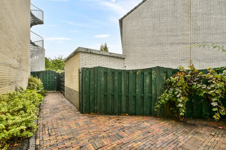 Appartement te koop: Christina van Erphof 16, Haarlem