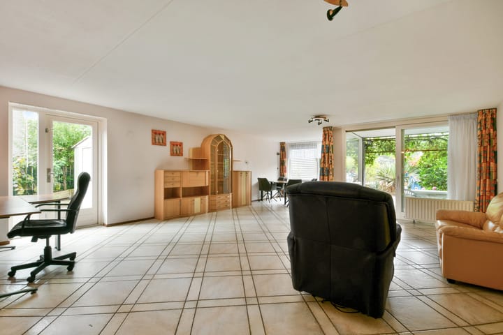 Appartement te koop: Christina van Erphof 16, Haarlem