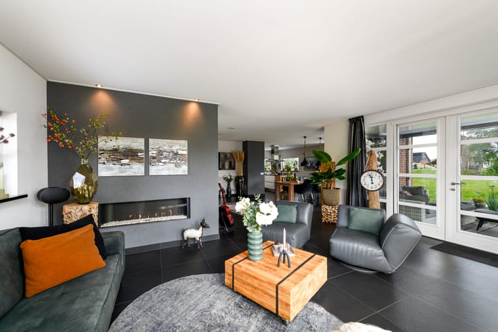 Vrijstaande woning te koop: Nienke van Hichtumweg 91, Heerenveen