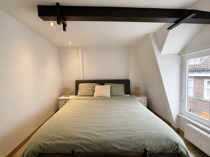 Studio te huur: Elandsstraat 35D, Amsterdam