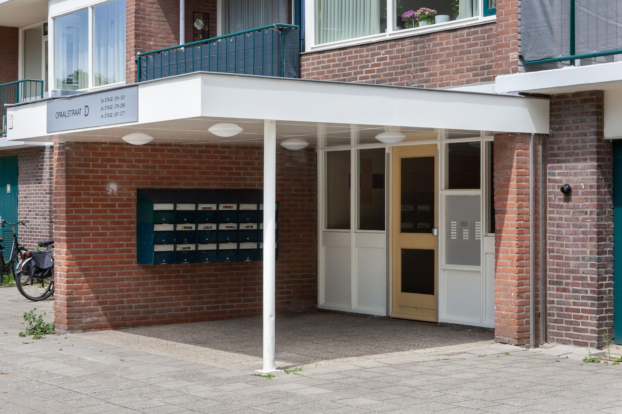 Photo 3 of Opaalstraat 279