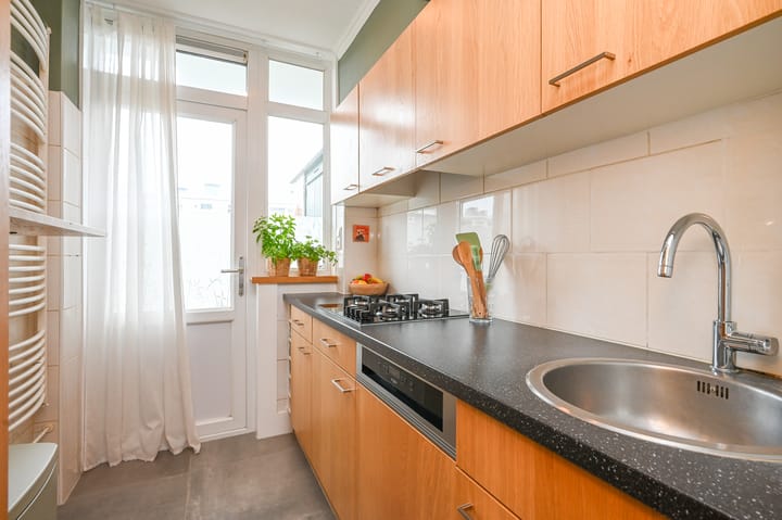 Appartement te koop: Veenendaalkade 330, 'S-Gravenhage