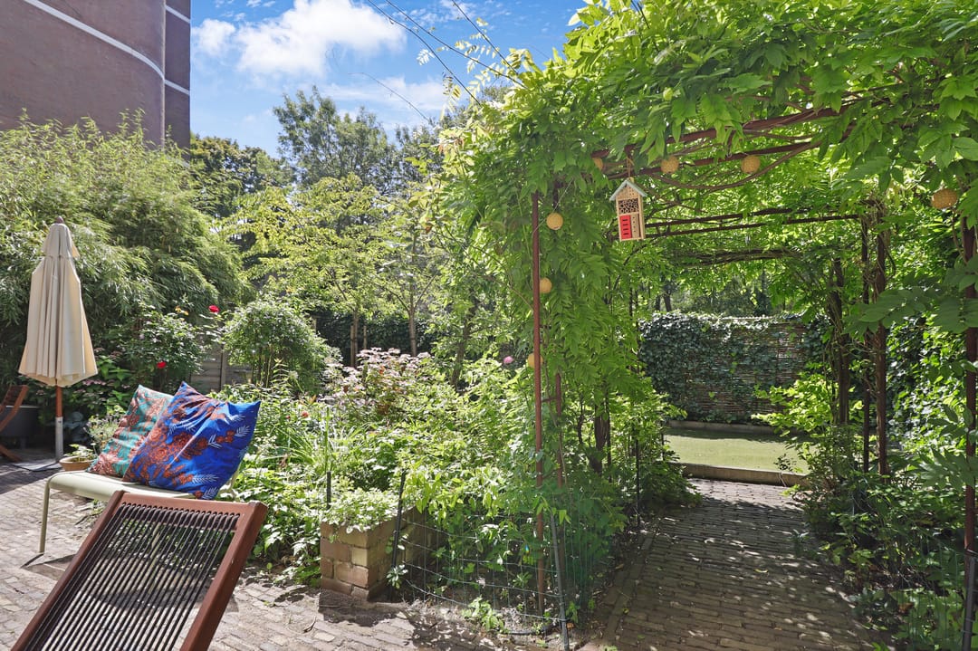 Photo 23 of Anna van den Vondelstraat 10