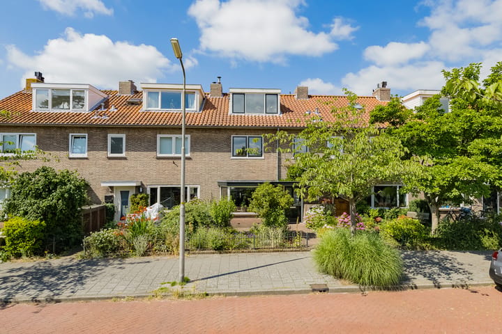 Tussenwoning te koop: Berglaan 11, Santpoort-Noord