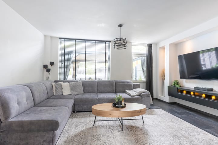 Hoekwoning te koop: Eoceenstraat 33, Heerlen