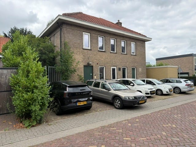 Bekijk foto 1 van Julianaweg 1