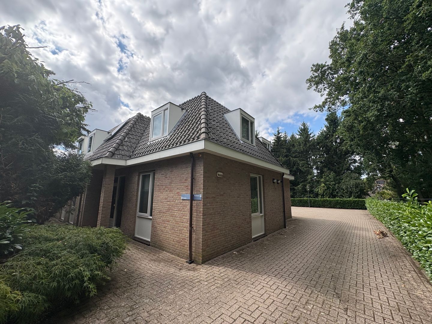 View photo 4 of Striensestraat 35