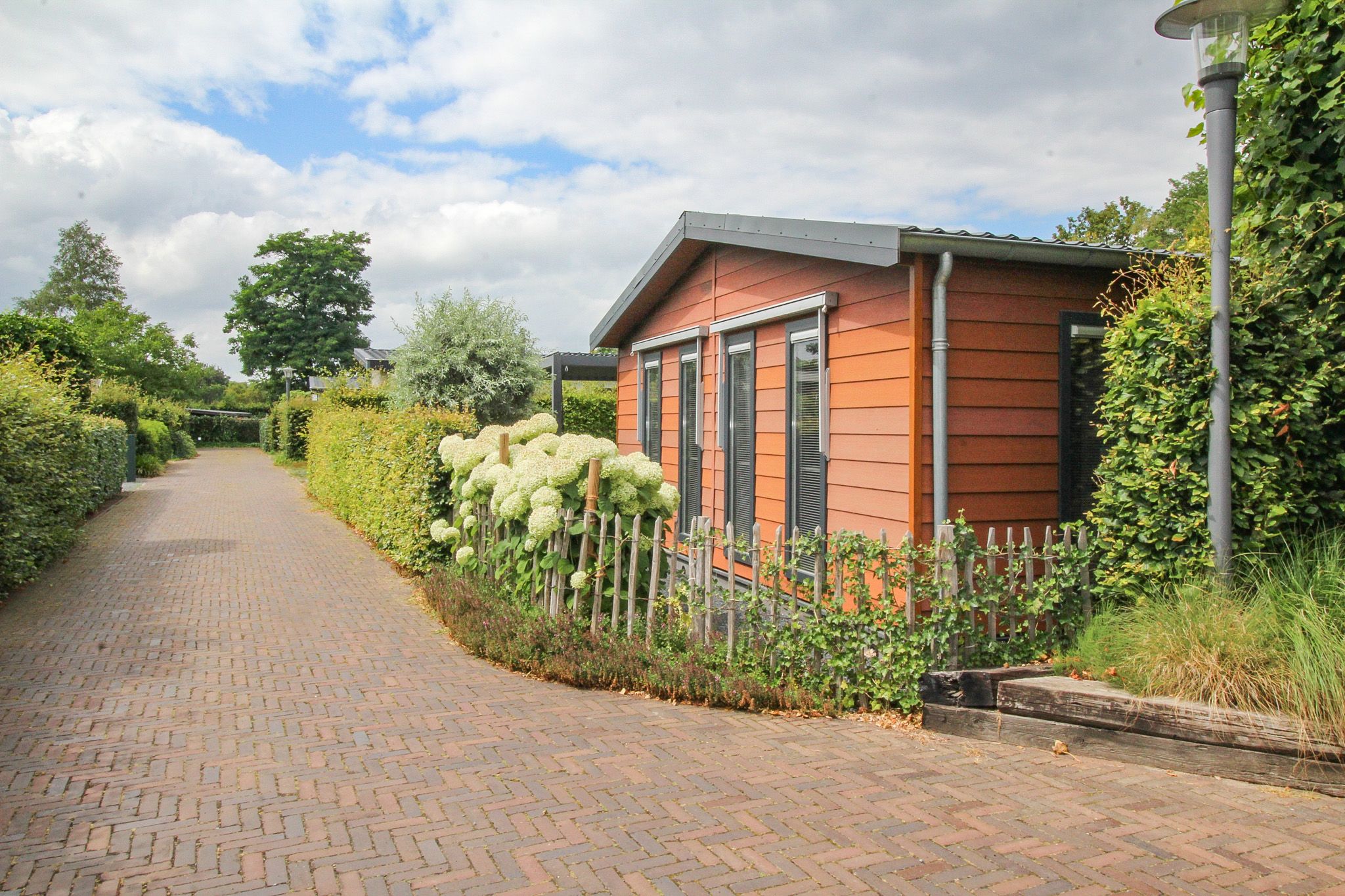 2-bedroom freehold villa in Putten — photo 2 of 5