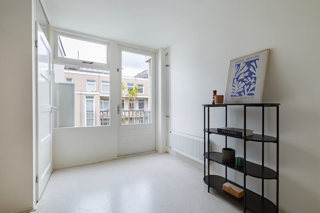Photo 22 of Van Hogendorpstraat 76-3
