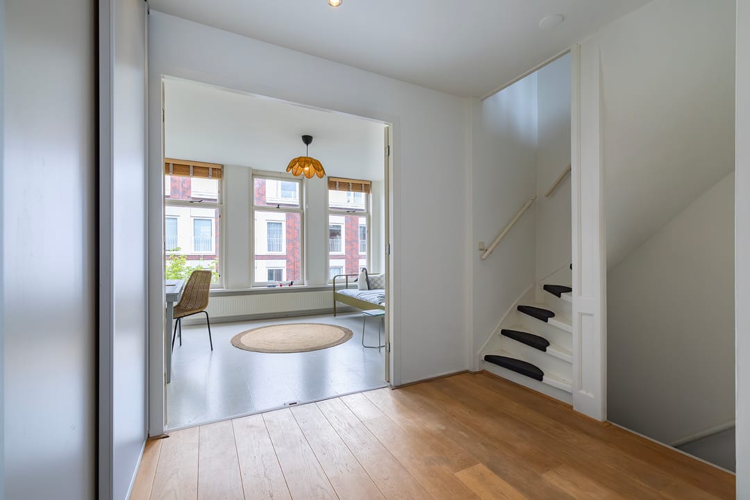 Photo 16 of Van Hogendorpstraat 76-3