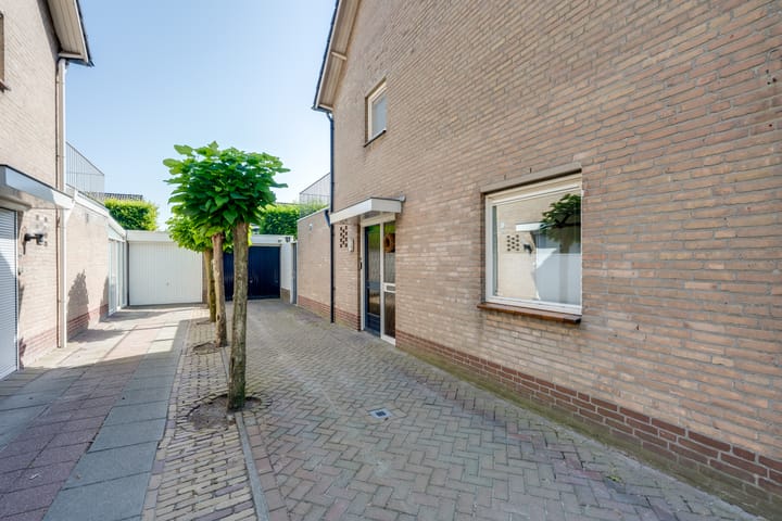 Foto 4 van Langenhof 15