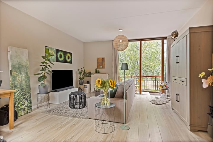 Tussenwoning te koop: Grasveld 70, Eindhoven