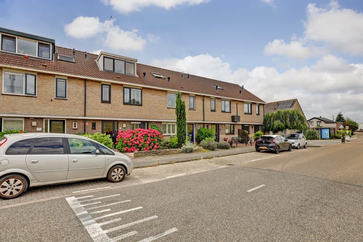 Tussenwoning te koop: Benedenrijweg 525, Ridderkerk