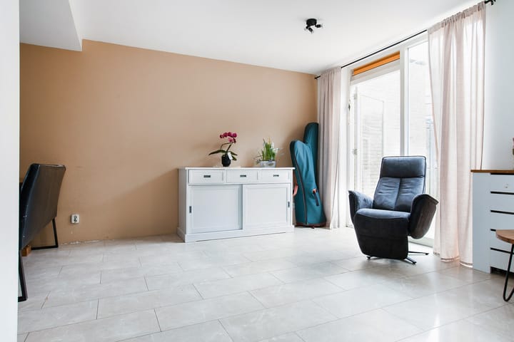 Tussenwoning te koop: Stepelerveld 72, Nieuw-Vennep