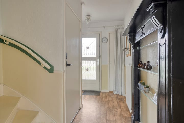 Tussenwoning te koop: Hofveld 17, Apeldoorn