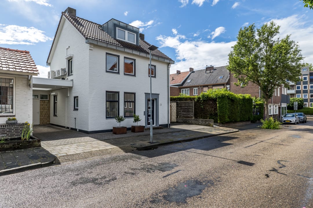 Foto 41 van Burg. Cremersstraat 21