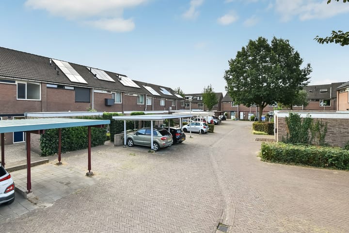 Tussenwoning te koop: Zoetendaal 17, Elst (Ge)