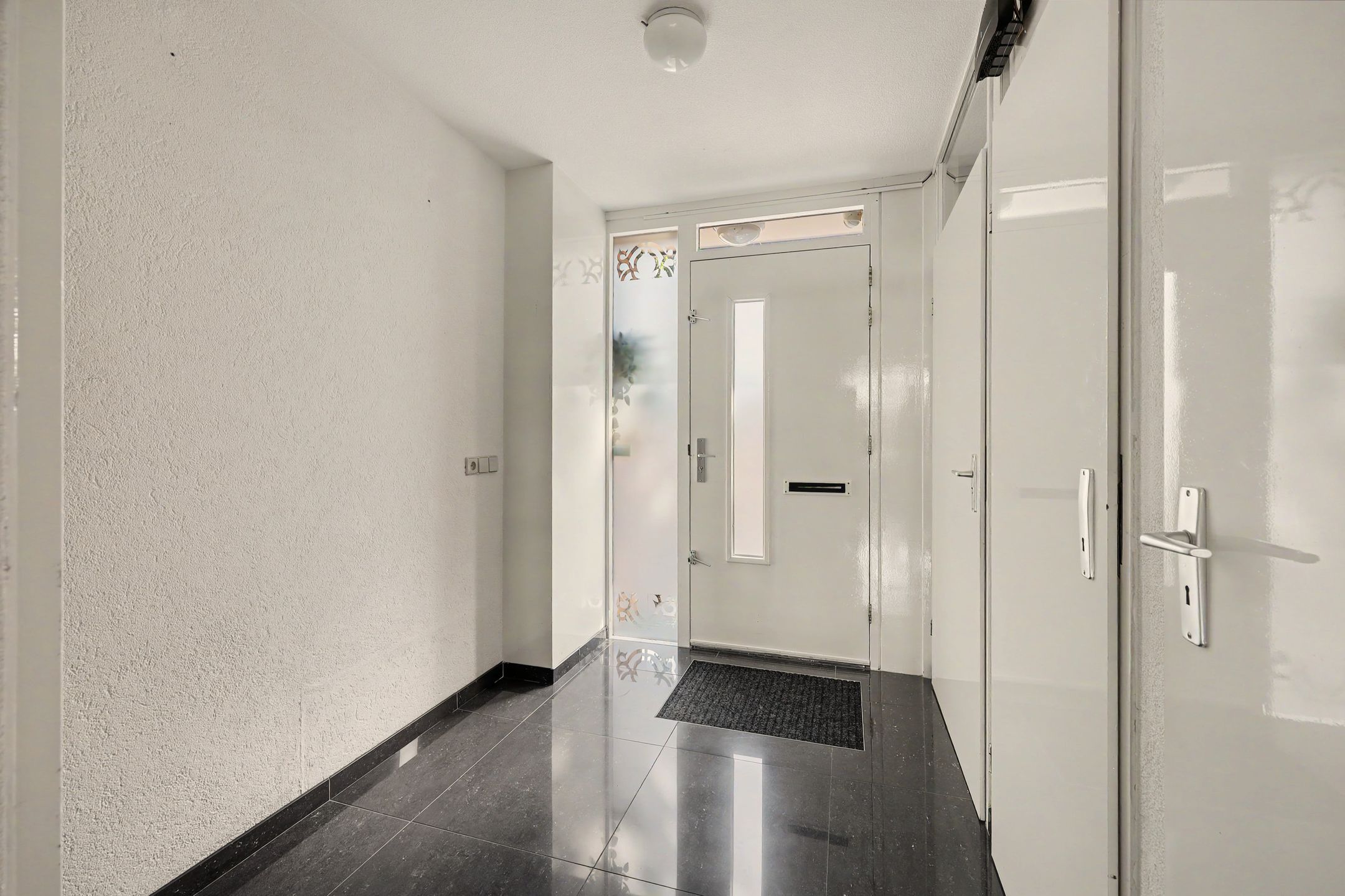 Photo 6 of Zaanstraat 10