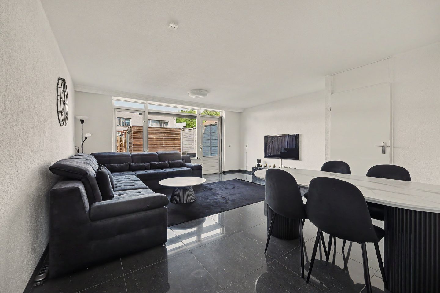 Photo 10 of Zaanstraat 10