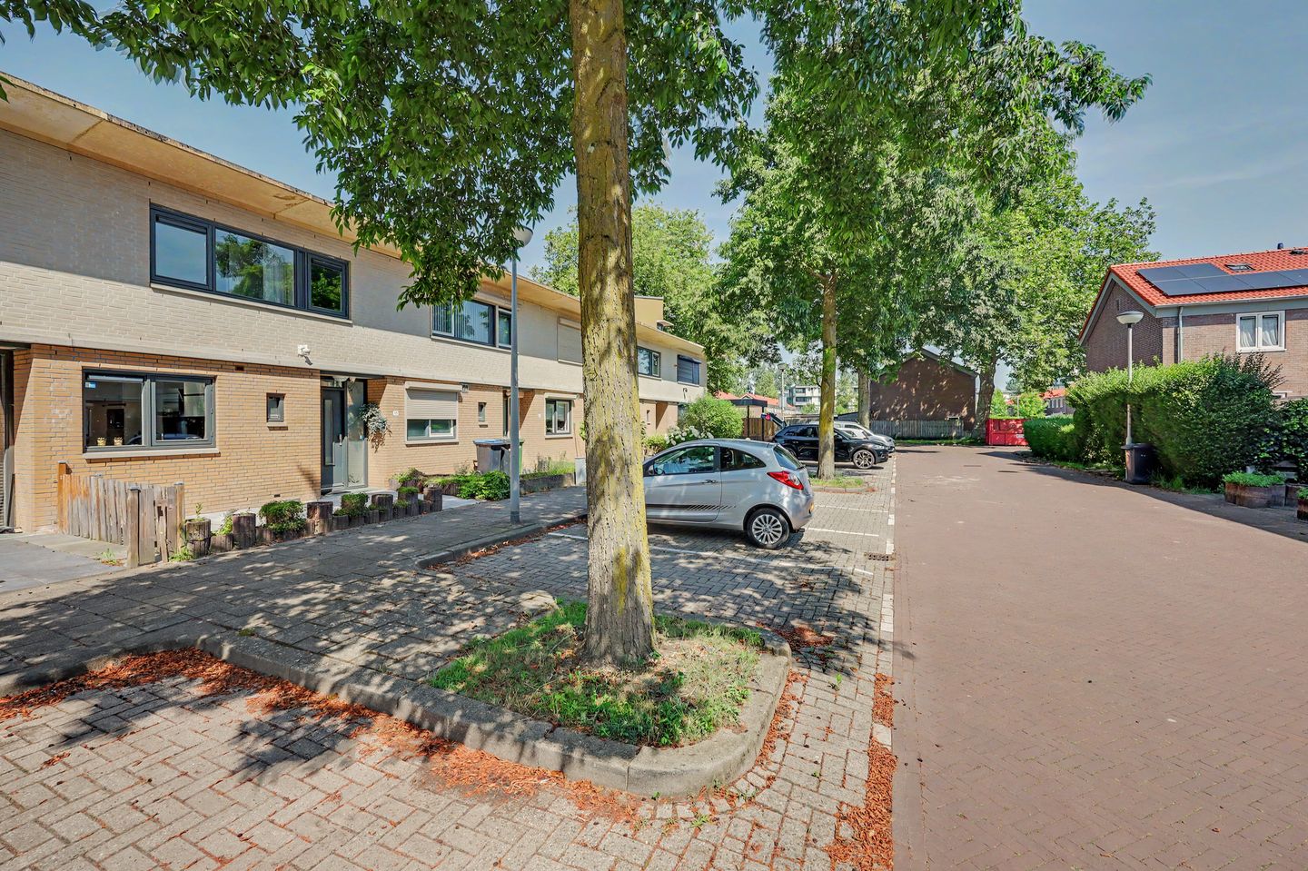 Photo 49 of Zaanstraat 10