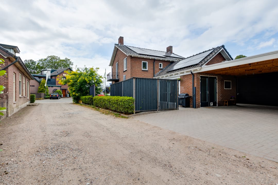 Photo 41 of Veldkamperstraat 1