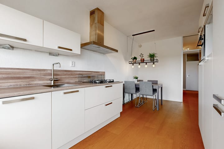Appartement te koop: Bijvoet 71, Uithoorn
