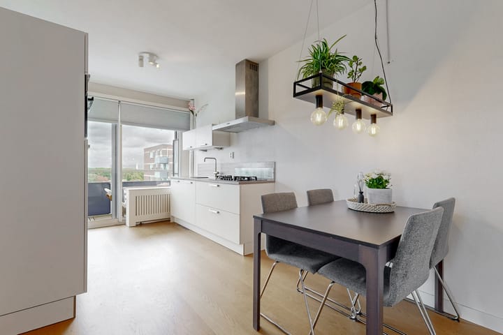 Appartement te koop: Bijvoet 71, Uithoorn