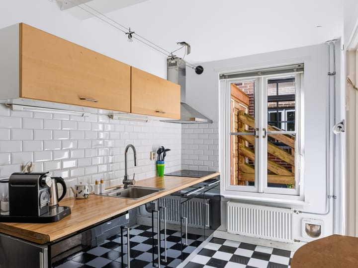 Twee-onder-één-kap te koop: Karel de Grotelaan 32, Bergen (Nh)