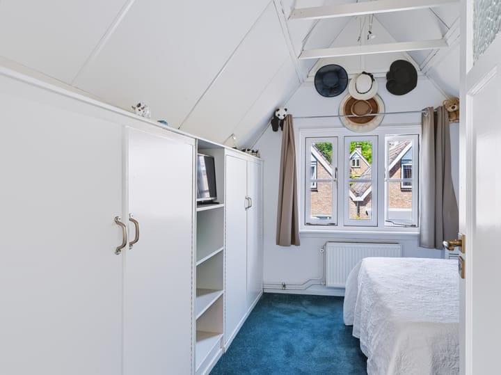 Twee-onder-één-kap te koop: Karel de Grotelaan 32, Bergen (Nh)