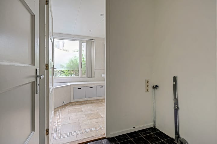 Appartement te koop: Heerenweg 57-04, Barsingerhorn