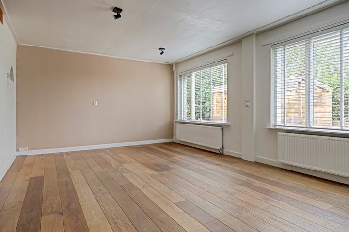 Appartement te koop: Heerenweg 57-04, Barsingerhorn