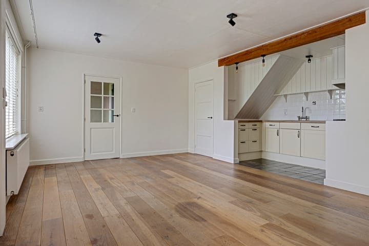 Appartement te koop: Heerenweg 57-04, Barsingerhorn