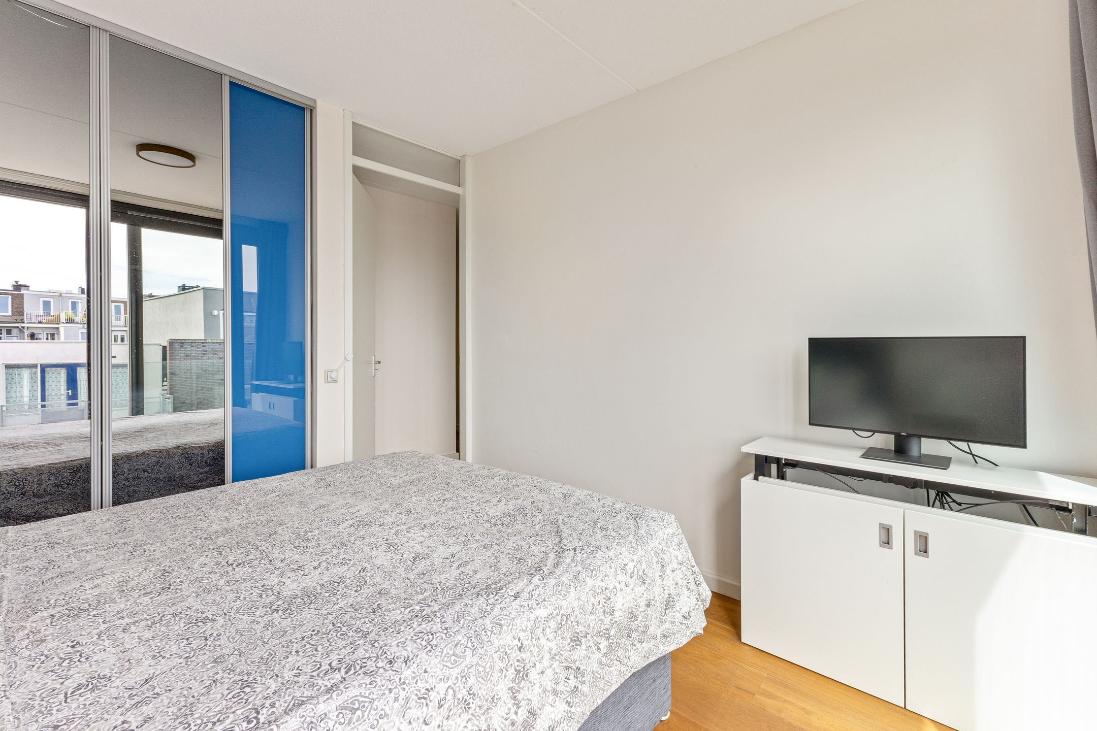 Photo 15 of Jacob van Lennepstraat 314-E
