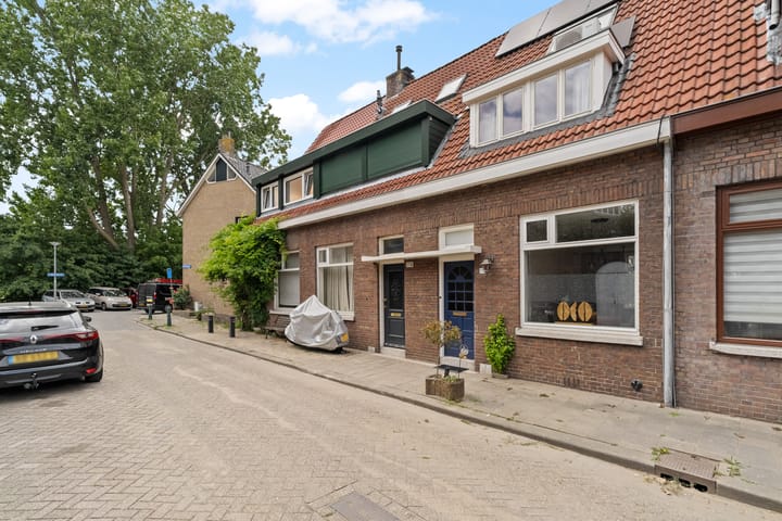 Tussenwoning te koop: Buffelstraat 172, Rotterdam