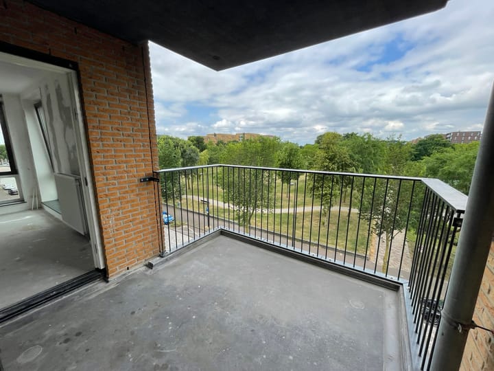 Appartement te huur: Eva Besnyöstraat 262, Amsterdam