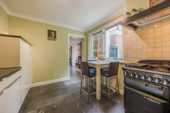 Twee-onder-één-kap te koop: Hendrikstraat 43, Roosendaal
