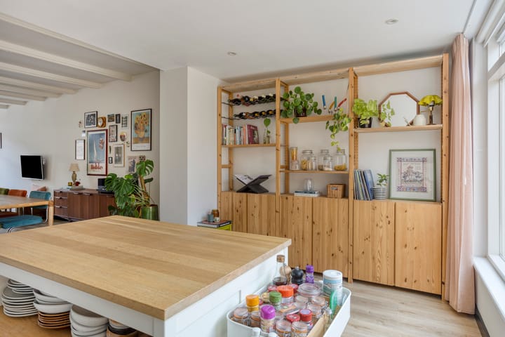 Tussenwoning te koop: Achterom 65, Hoorn
