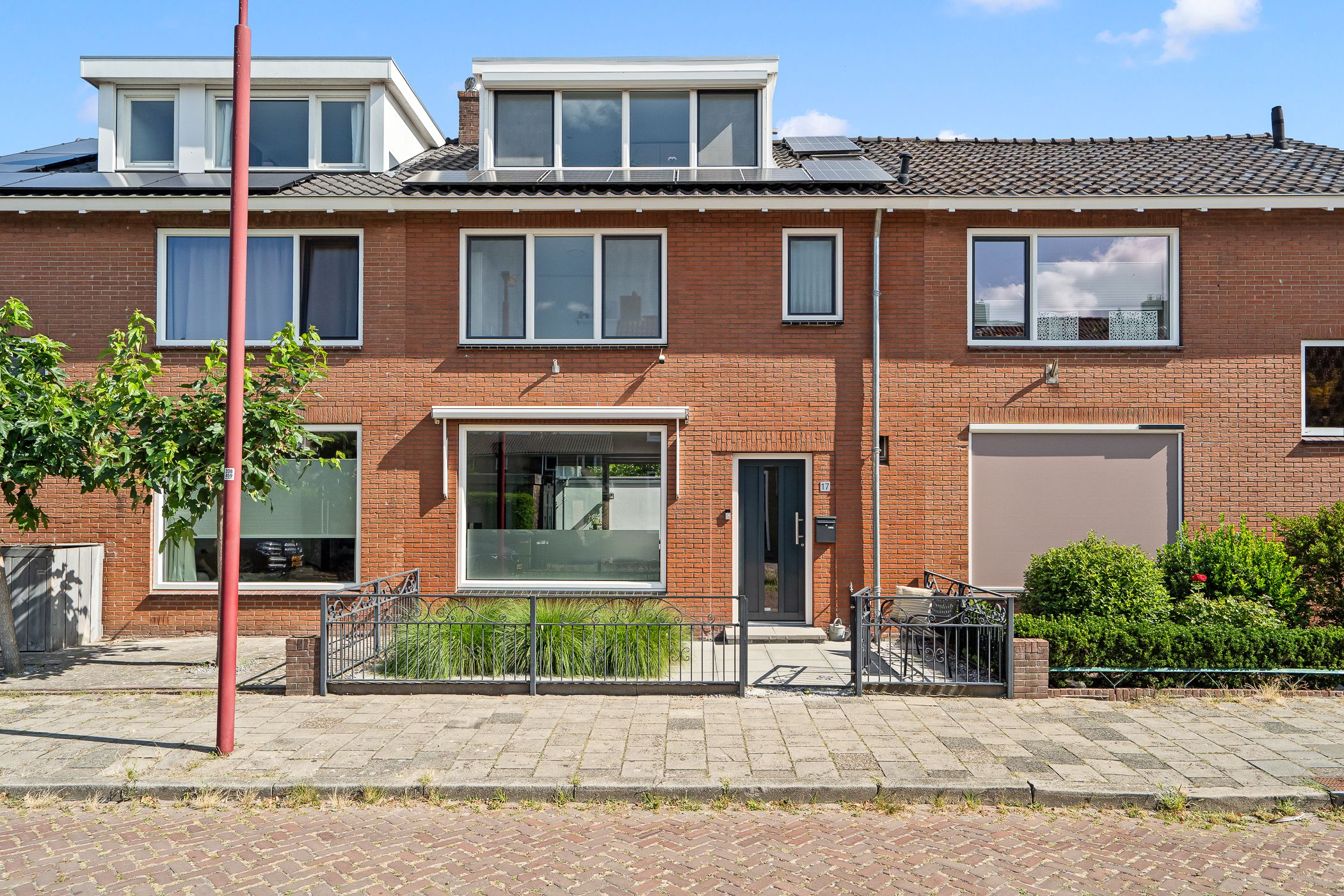 Bernhardstraat 17 
