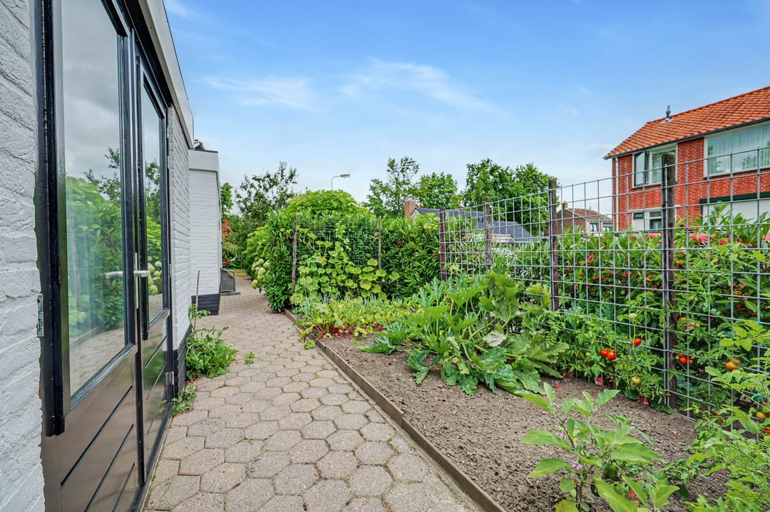 Photo 61 of Henry Dunantstraat 47