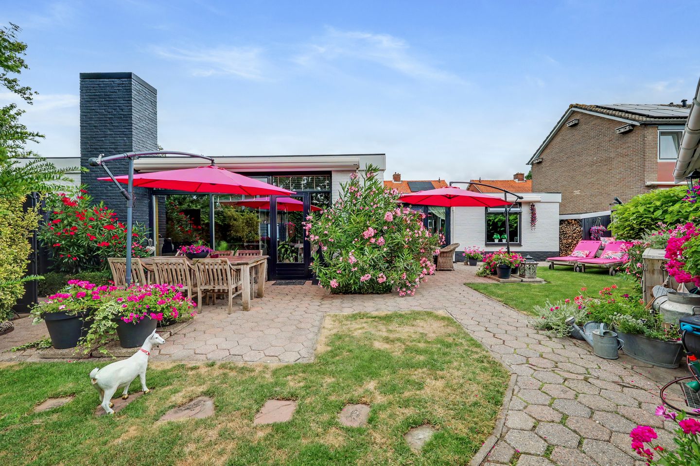 Photo 55 of Henry Dunantstraat 47