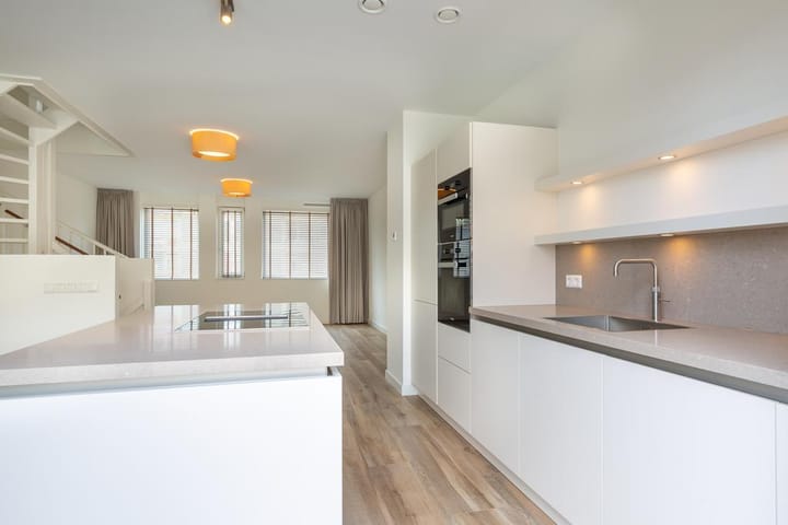 Appartement te huur: Filips van Bourgondiëstraat 33, Delft