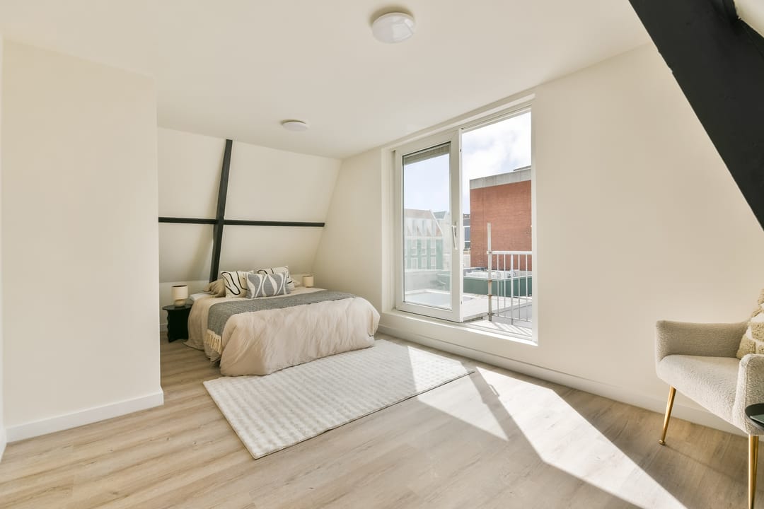 Photo 22 of Czaar Peterstraat 9-A