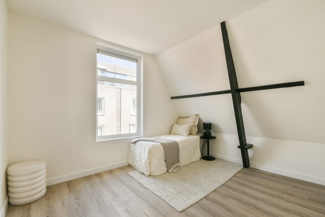Photo 16 of Czaar Peterstraat 9-A