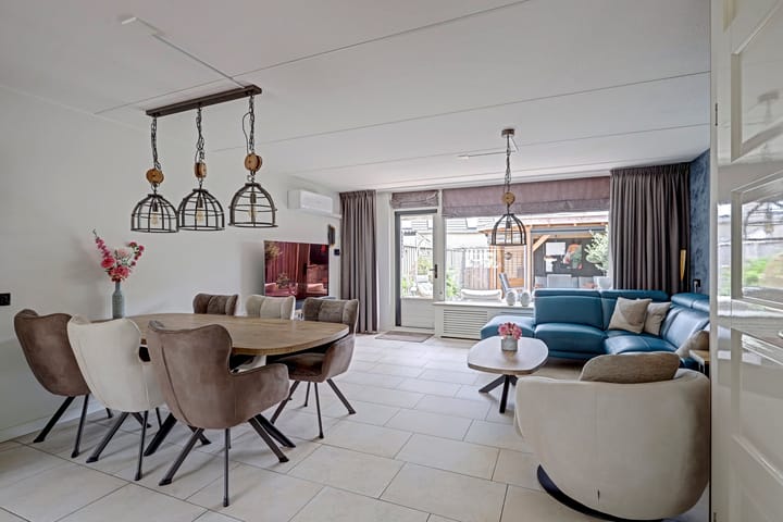 Tussenwoning te koop: Lansier 7, Leerdam