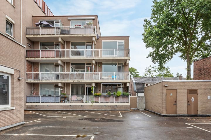 Appartement te koop: Noordse Bosje 36, Hilversum