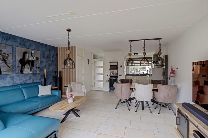 Tussenwoning te koop: Lansier 7, Leerdam
