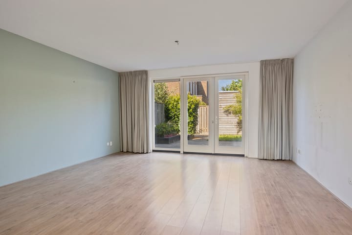 Tussenwoning te koop: Buddinghof 5, Veenendaal