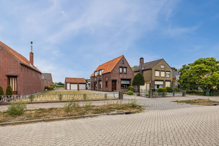 Vrijstaande woning te koop: Buijenstraat 15, Roosendaal